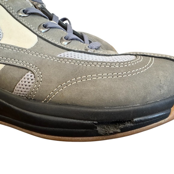 JOYA Women's Venezia Walking Shoe, Light Grey Leather Comfort Casual size 9.5 - Picture 9 of 11